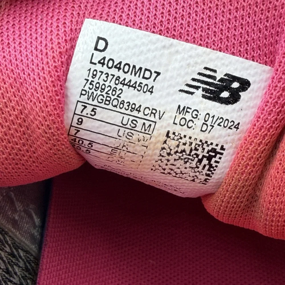 New‎ Balance FuelCell 4040v7 Limited Edition Mother's Day Pink Baseball Cleats